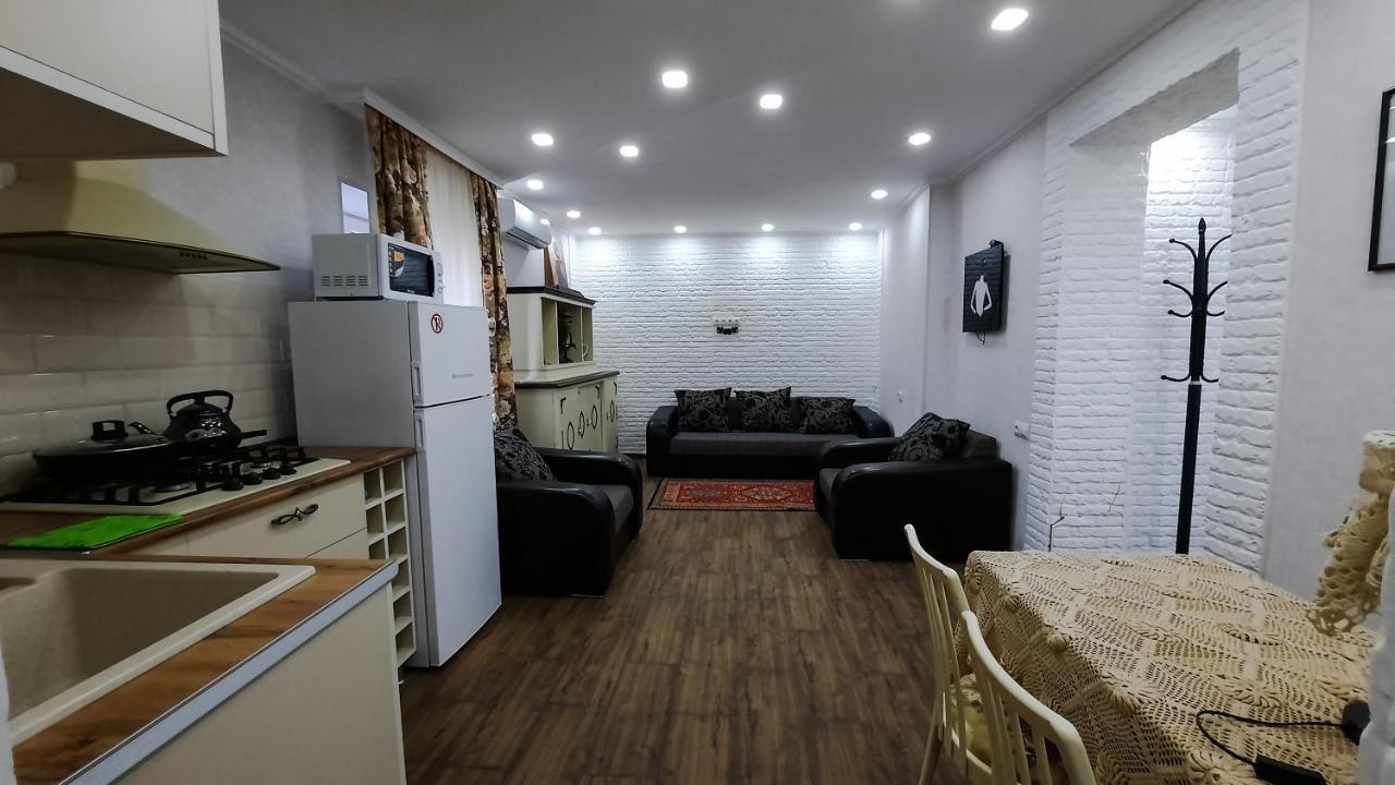 Ferienwohnung G&M Tbilisi Exterior foto