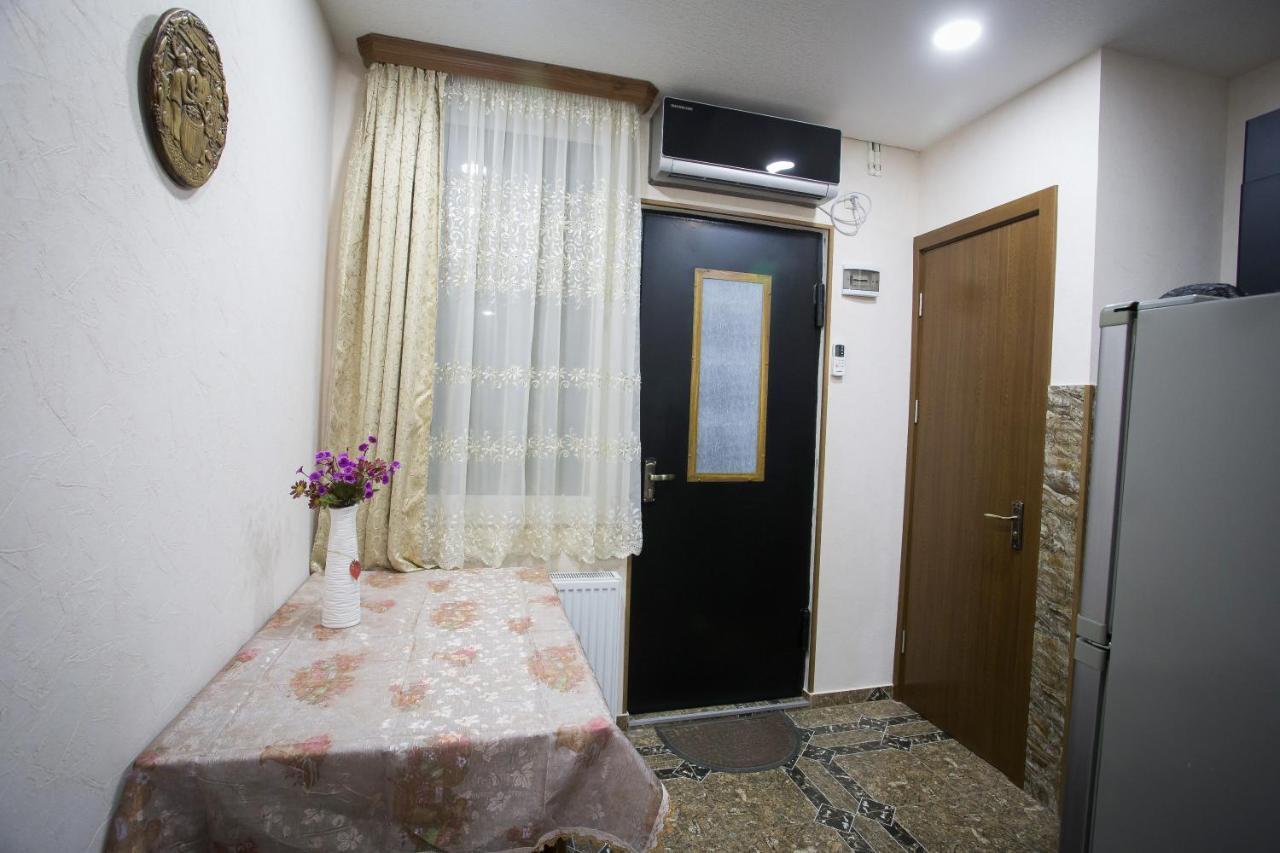Ferienwohnung G&M Tbilisi Exterior foto